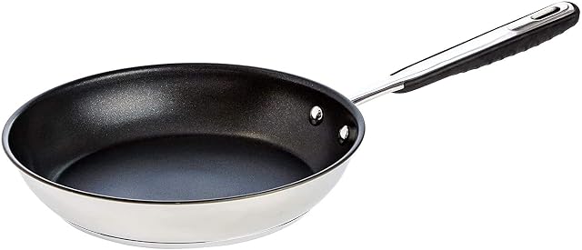 Poêle antiadhésive en acier inoxydable Amazon Basics de 28 cm